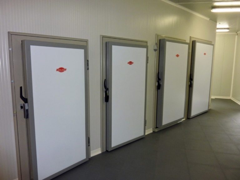 Portes frigorifiquespivotantes MA 80 largeurs 800 - 900 - 1000 -1200