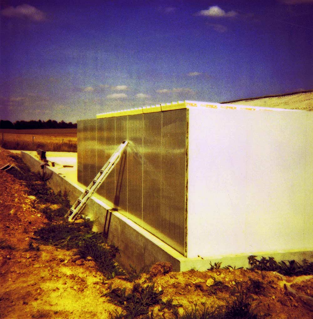 Installation de panneaux sandwich Maine Agrotec en 1995